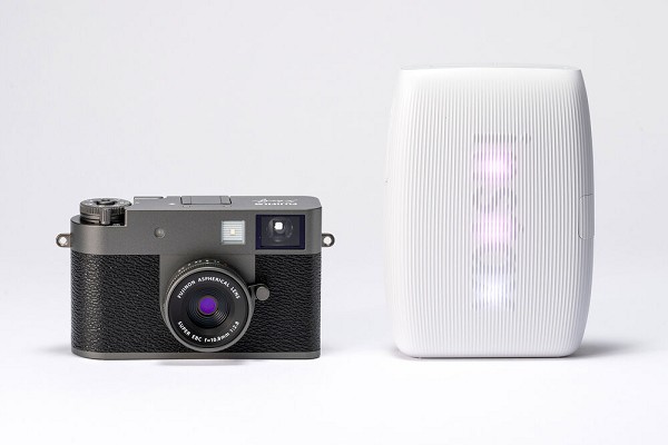 Fujifilm Half (Black)