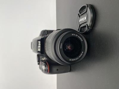 Nikon D5300 + AF-S 18-55mm VR  (OS) - Andreella Photo