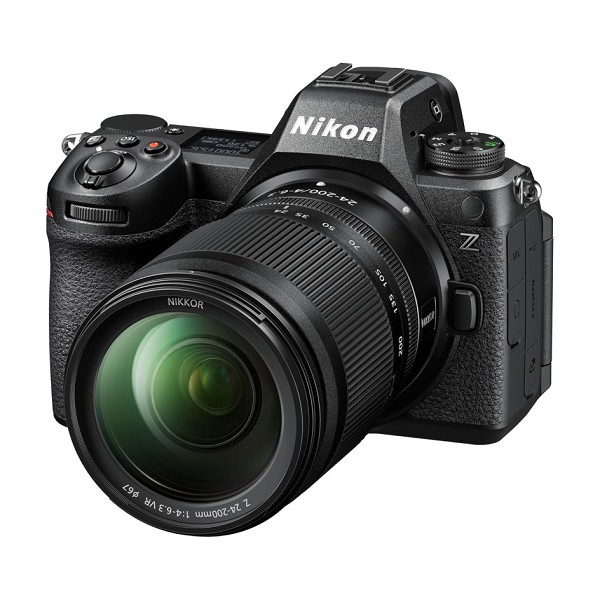 Nikon Z6 III + 24-200mm f/4S + SDXC 128GB