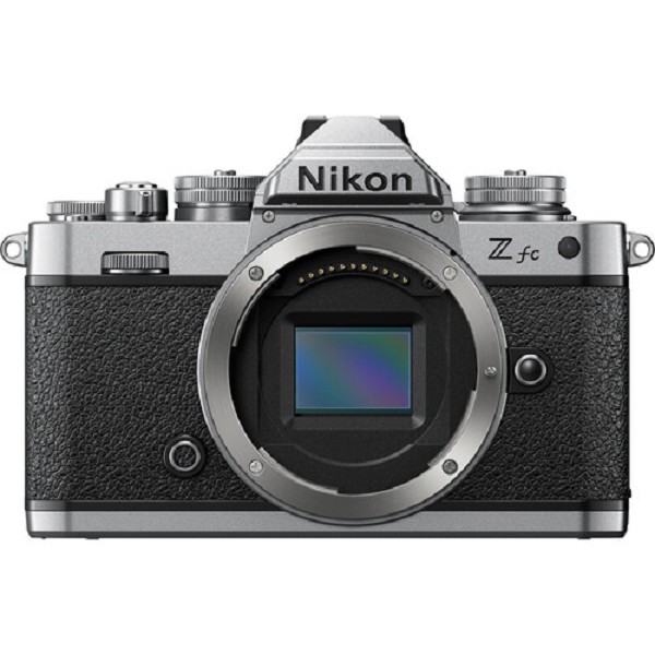 Nikon Z fc (silver) (solo corpo) + SD 64Gb